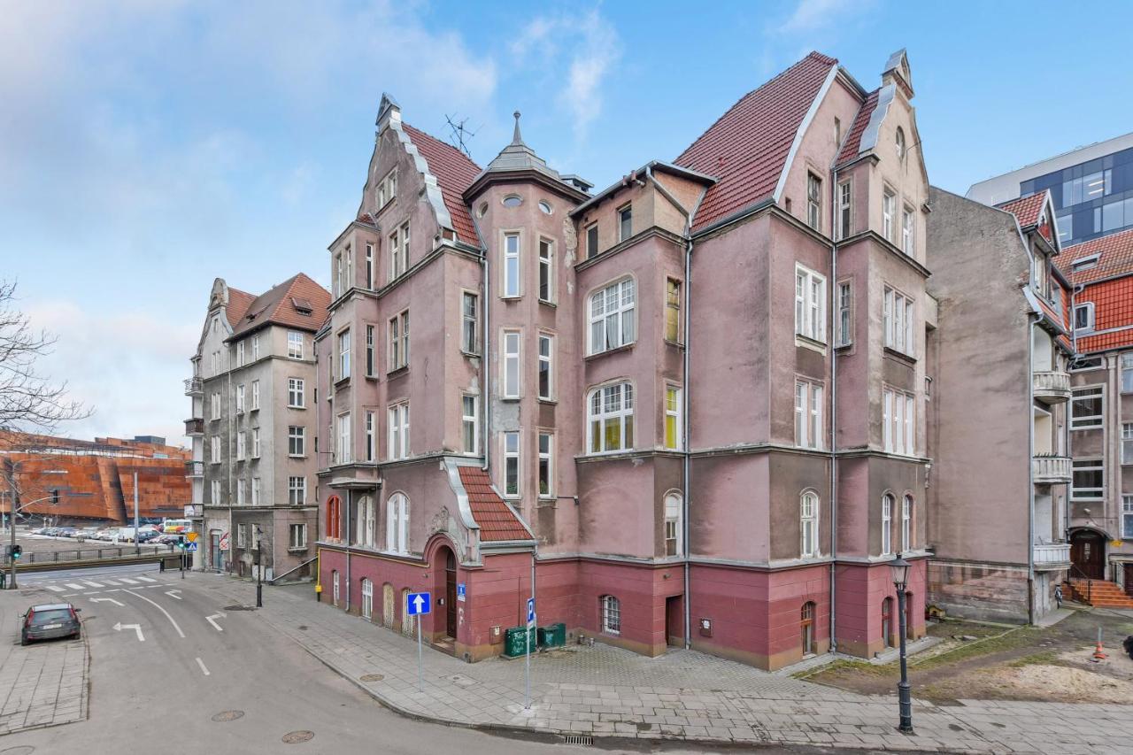 Blue Mandarin Solidarity Square Gdansk Exterior foto